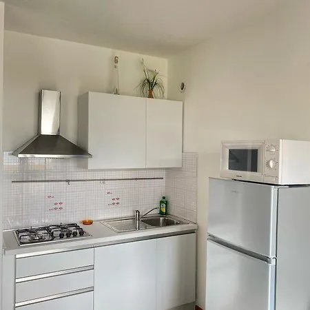 Grazioso N 71 A 100mt Dal Mare A