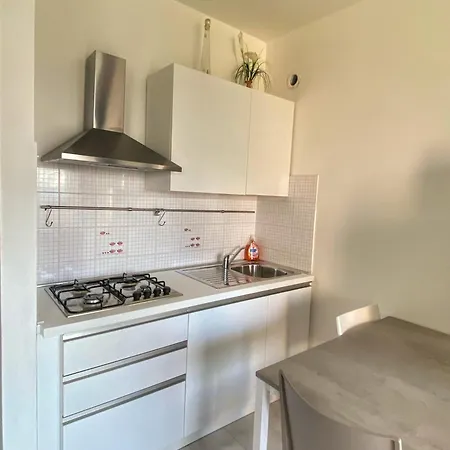 Grazioso N 71 A 100mt Dal Mare A * 比比翁