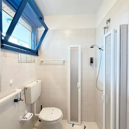 Grazioso N 71 A 100mt Dal Mare A 比比翁