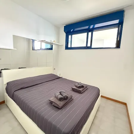 Апартаменти Grazioso N 71 A 100mt Dal Mare A