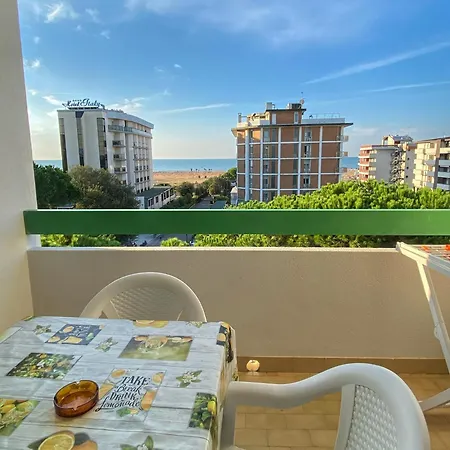 Appartamento Grazioso N 71 A 100mt Dal Mare A Bibione