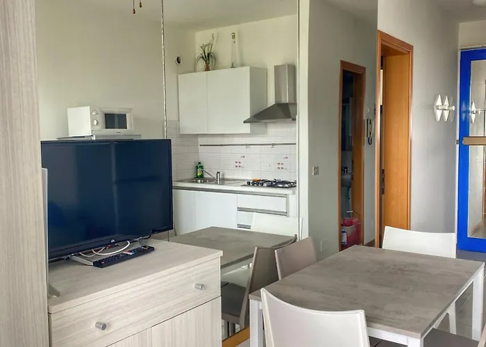 Grazioso N 71 A 100mt Dal Mare A * بيبيوني